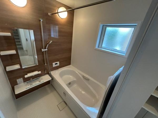 四日市市大谷台1丁目　新築戸建　全2棟　2号棟