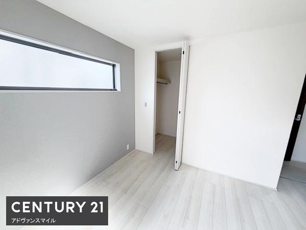 津市栗真小川町 新築戸建(収納)