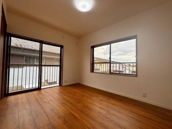 津市高茶屋4丁目の中古一戸建て(洋室)