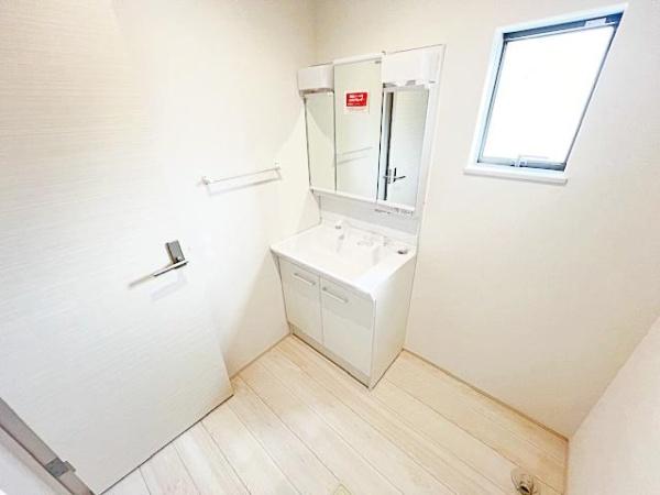 亀山市本町4丁目新築戸建