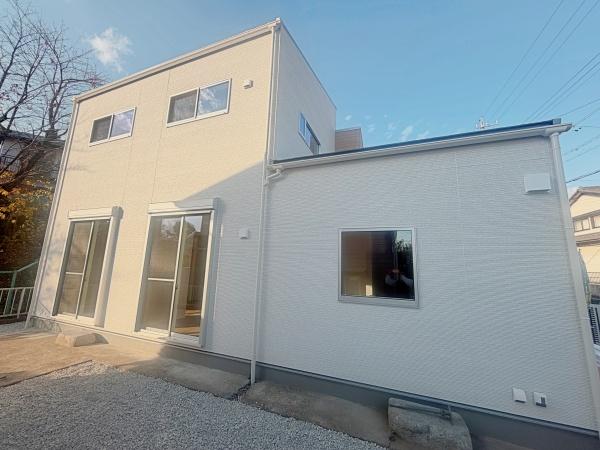 亀山市川合町 中古住宅