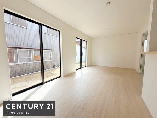 鈴鹿市白子２丁目の新築一戸建