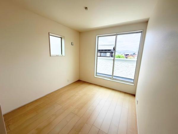 亀山市南野町の新築一戸建