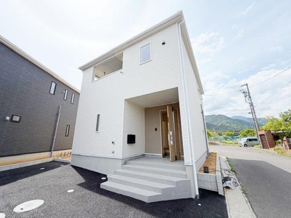 三重郡菰野町大字千草の新築一戸建