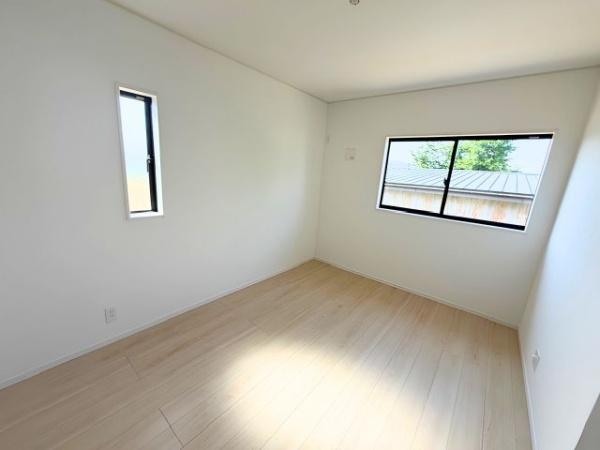 亀山市天神２丁目の新築一戸建