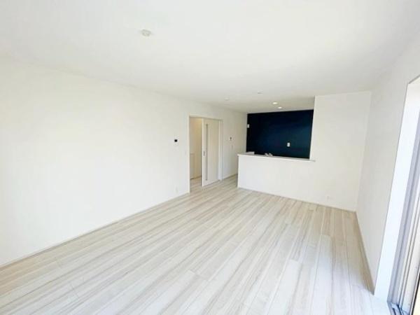 鈴鹿市白子2丁目01期　1号棟新築戸建
