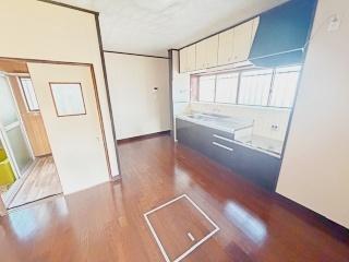 亀山市みどり町の中古一戸建て