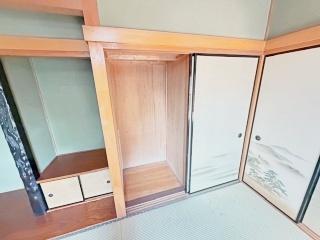 亀山市みどり町の中古一戸建て