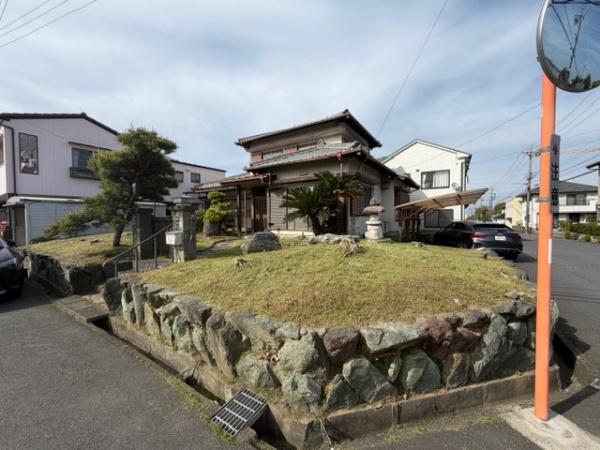 亀山市みどり町の中古一戸建
