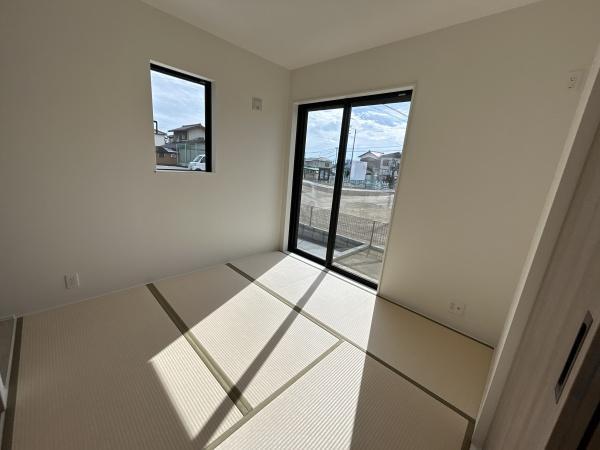 津市城山２丁目の新築一戸建