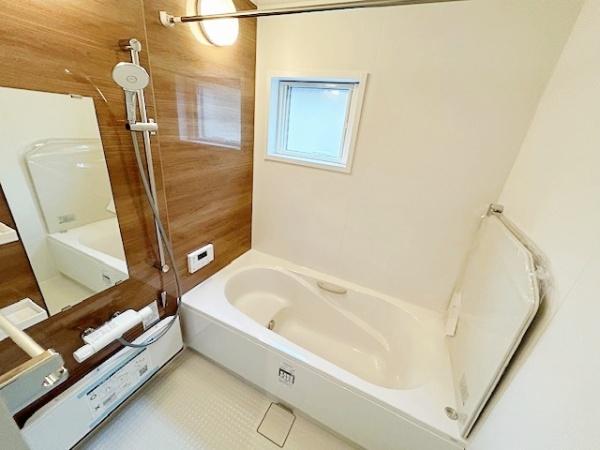 四日市市日永西３丁目の新築一戸建