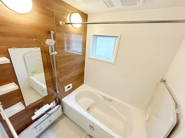 四日市市日永西３丁目の新築一戸建