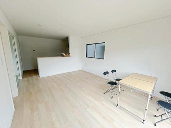 鈴鹿市鈴鹿ハイツ第3　2号棟　新築戸建