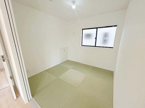 鈴鹿市鈴鹿ハイツ第3　2号棟　新築戸建