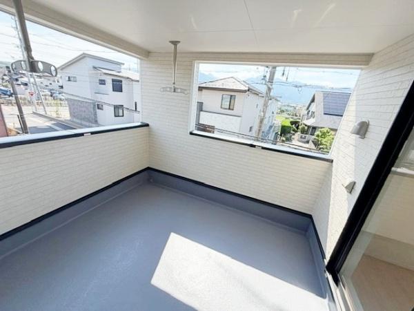 亀山市布気町の新築一戸建