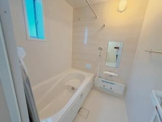 鈴鹿市若松北２丁目の新築一戸建