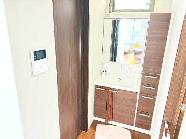 亀山市北山町の中古一戸建て