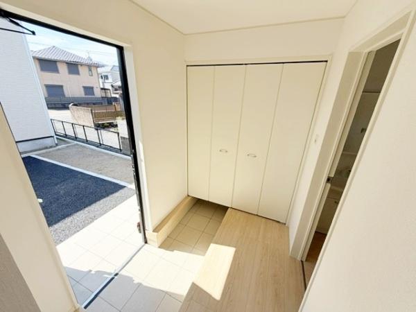 鈴鹿市長太旭町６丁目の新築一戸建