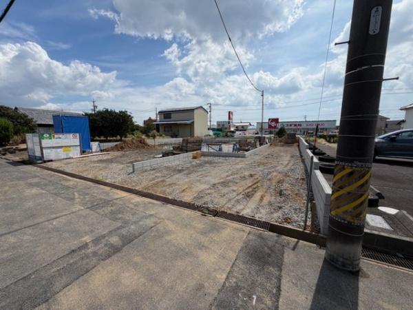 鈴鹿市野町西２丁目の新築一戸建