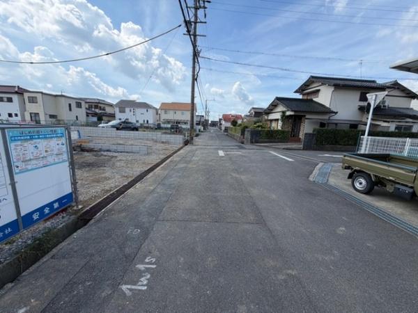 鈴鹿市野町西２丁目の新築一戸建