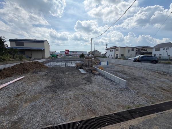 鈴鹿市野町西２丁目の新築一戸建