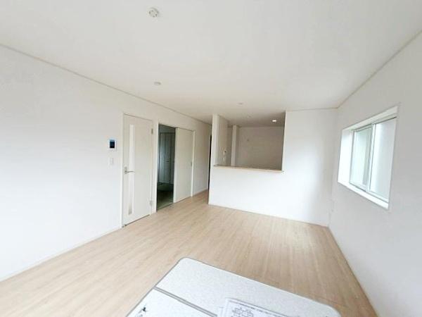 四日市市八王子町第3　新築戸建　2号棟