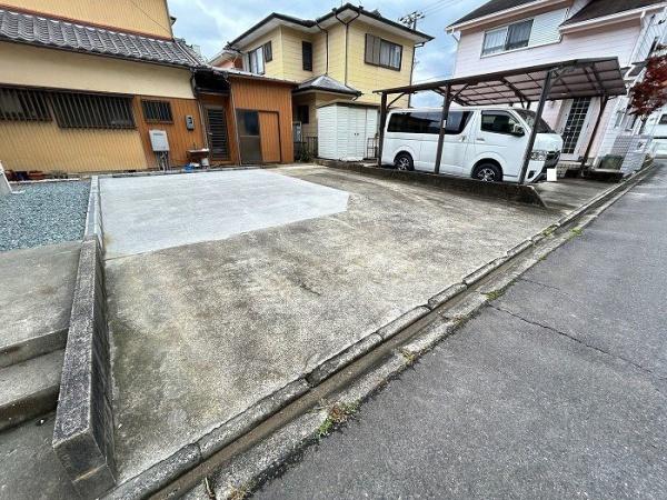 鈴鹿市国府町の中古一戸建て