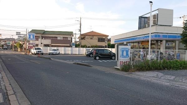 ローズガーデン浦安グランディール(ローソン市川新井一丁目店)