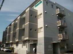 幕張ファミールハイツ4号棟(社会医療法人社団千葉県勤労者医療協会千葉健生病院)