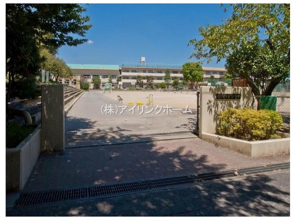 市川市国分１丁目の新築一戸建(市川市立第二中学校)