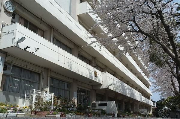 船橋市丸山３丁目の新築一戸建(船橋市立丸山小学校)