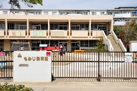 検見川ハイツ4号棟(もみじ保育園)