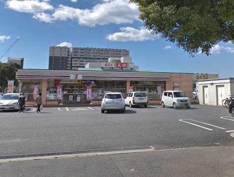 ローレルスクエア千葉ニュータウン中央D棟(セブンイレブン印西中央南店)