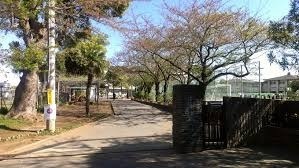 千葉市中央区本町２丁目の土地(千葉市立葛城中学校)