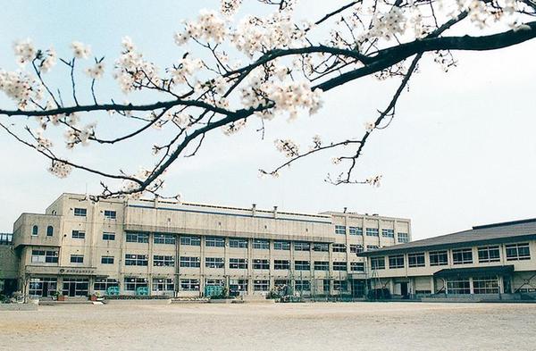 日商岩井中山マンション(市川市立第六中学校)