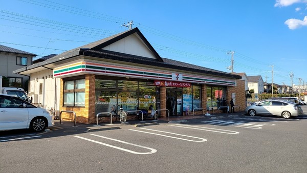 青葉の森公園通り8号棟(セブンイレブン千葉青葉町店)