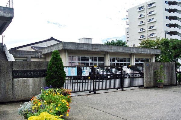 谷津パークタウン一番街20号棟(習志野市立谷津南小学校)