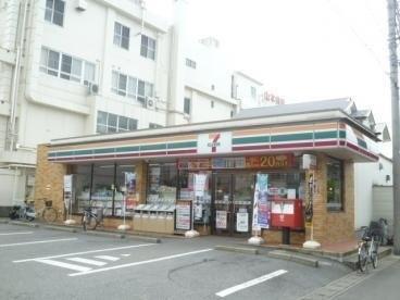 ラヴィドール北小金(セブンイレブンきよしケ丘店)