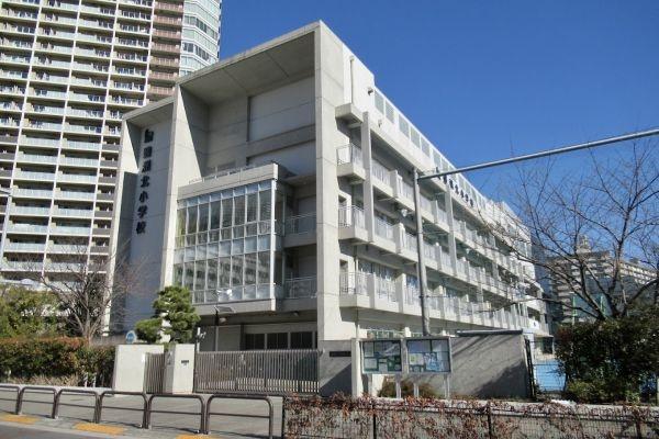 シティタワーズ豊洲ザ・シンボル(江東区立豊洲北小学校)