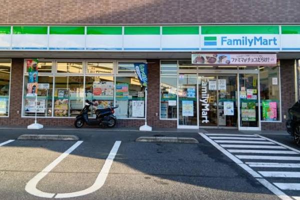 松戸市高塚新田の新築一戸建(ファミリーマート市川下貝塚二丁目店)