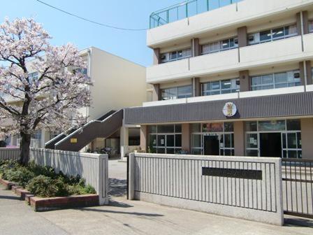 エステート上山住宅5号棟(船橋市立法典西小学校)
