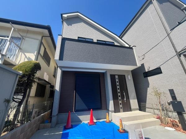 市川市福栄４丁目の新築一戸建