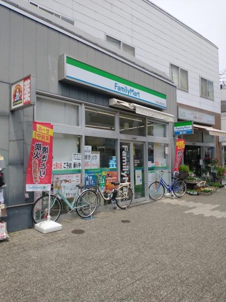 ペルル谷津駅前(ファミリーマート京成谷津駅前店)