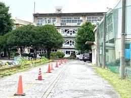 柏市西原1丁目の土地(柏市立西原小学校)