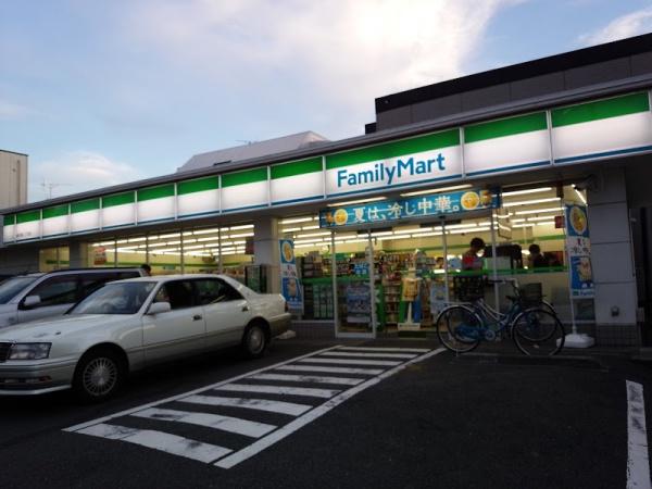 ニックハイム行徳第五(ファミリーマート南行徳三丁目店)