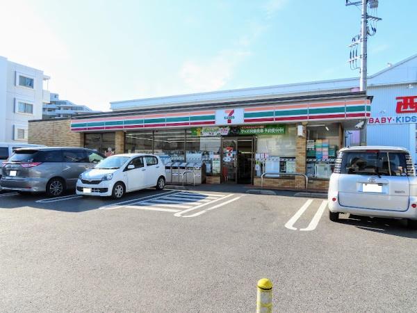 新柏ガーデニア西の街弐番館(セブンイレブン柏光ケ丘店)