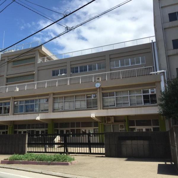 モア・ステージ松戸くすのき通り壱番館(松戸市立六実第三小学校)