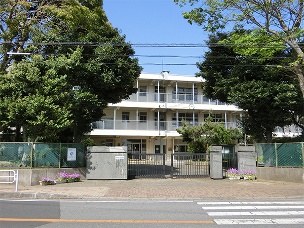 カームスクエア天台スカイマンション(千葉市立千草台中学校)