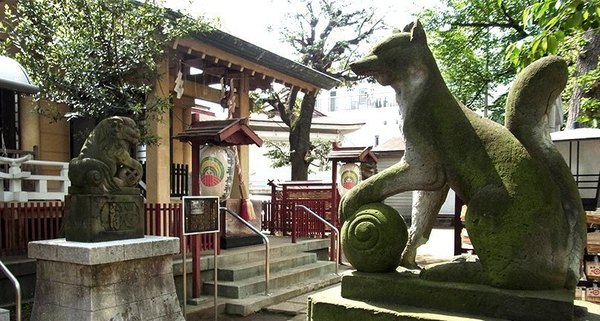 中野区本町2丁目の土地(皆中稲荷神社)