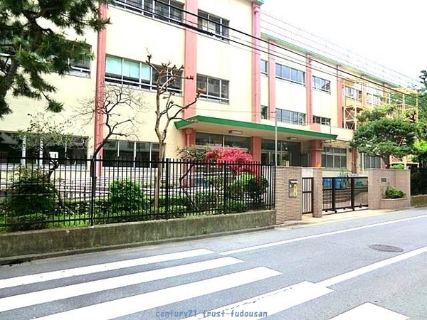 豊島区高松2丁目の新築一戸建(豊島区立高松小学校)
